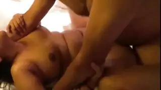 ‫فتاة قطرية تأخذ ضربًا قاسيًا من لاعب‬