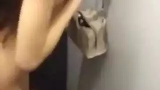 نيك صيني في الغابة