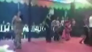 هز مؤخرة صريح وعرض شرجي