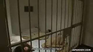 عاهرات الزنازين: سحاق قوي بكسي مشعر