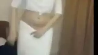 رقص إباحي صريح لعاهرة مغربية سكرانة
