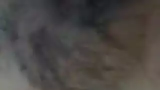 استمناء الشيميل: تدليك قضيبها حتى الانفجار