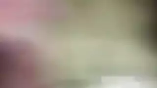 مصري يغتصب كس عراقية في مشهد إباحي صريح