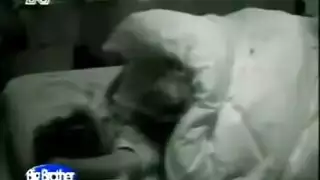 ‫فتحاتها الضيقة: له ولي لاختراقها‬