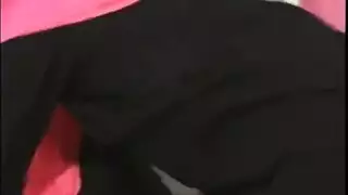 مدلعة ساخنة تعمل على زبي ثم تتوسل لقضيبي طوال الليل