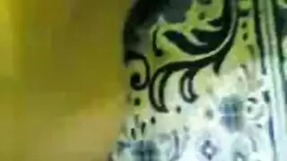 الفتاة العربية الساخنة تمارس الجنس الشرجي والقضيب الصعب