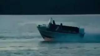 الأخت الشقراء تتعرض للقذف الداخلي من أخيها الوسيم في فيلم مرعب