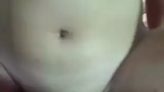 الكرة الرفس اتساع الشرج فتاة فقيرة