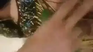 بنات عربيات محجبات ساخنة يتم تناولهن بقوة في فيلم إباحي صريح