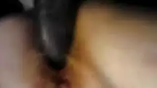 ملكية عامة: عاهرة الحي تخدم الجميع