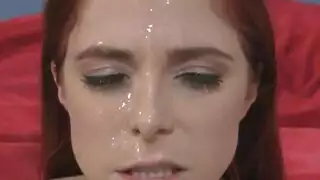 شهوة الجوار: بيني باكس يأخذ قضيب جاره داخل منزله