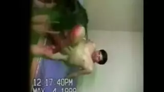 خيال الجنس في الحافلة: عدة أعضاء ذكورية شابة في حركة علنية