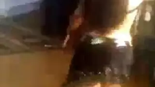 راقصة مثيرة تعرض حلماتها الصلبة وتصفع مؤخرتها المستديرة