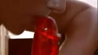 العاهرة البريطانية كبيرة الصدر في مشهد أوgy صريح