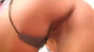عظم مضحك وقضبان: محاكاة إباحية مرحة