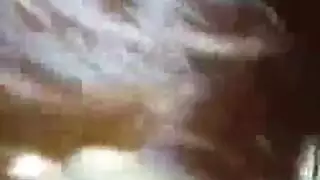 ثنائي سحاقي يدعو صديقهما الذكر لـشواء مزدوج وقذف داخلي
