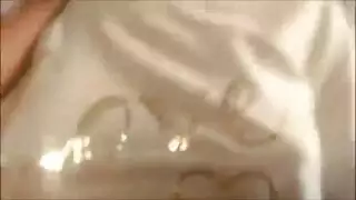 جلسة سحاق بالديلدو: تدريب الخادمة الآسيوية الراغبة