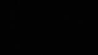 أفضل جنس فموي على الإطلاق: فتاة بيضاء تستخدم فمها ويديها للمتعة