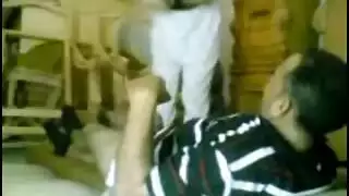 رقص وهي بتخلع الملابس