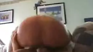 إباحية شرجية صريحة: إيلاج عميق في مؤخرة مثالية