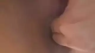 أسفل للرجال العرب