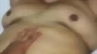 فيديوات إباحية للممثل التونسي