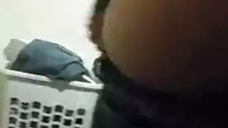 العاهرة الحمار الحلو في العربدة سيليكون وخشنة