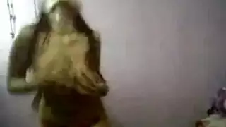 مثيرات كرواتيات ممتلئات في مشاهد جنسية جامحة