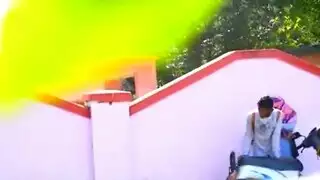 بنت اتصور مقطع لحبيبها