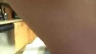 علاقة ثلاثية مصرية: جلسة جنس في الصحراء