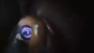 جمال داكن منمش في جلسة أكس أكس أكس لأكل الفرج