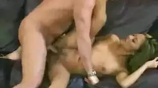 هاردكور المحرمات: الأم تأخذ قضيبًا عملاقًا في نيك خام