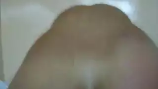 ميا عز الدين في حركة إباحية وحشية طليقة