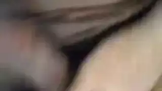 قضيب ضخم وسمين مراهق يستمني حتى ينفجر حمله