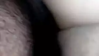 يحط معجون على زبو وينيكها بقوا