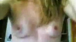 مكتنزة الثدي الجيش