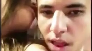 ماراثون من الأفلام الإباحية